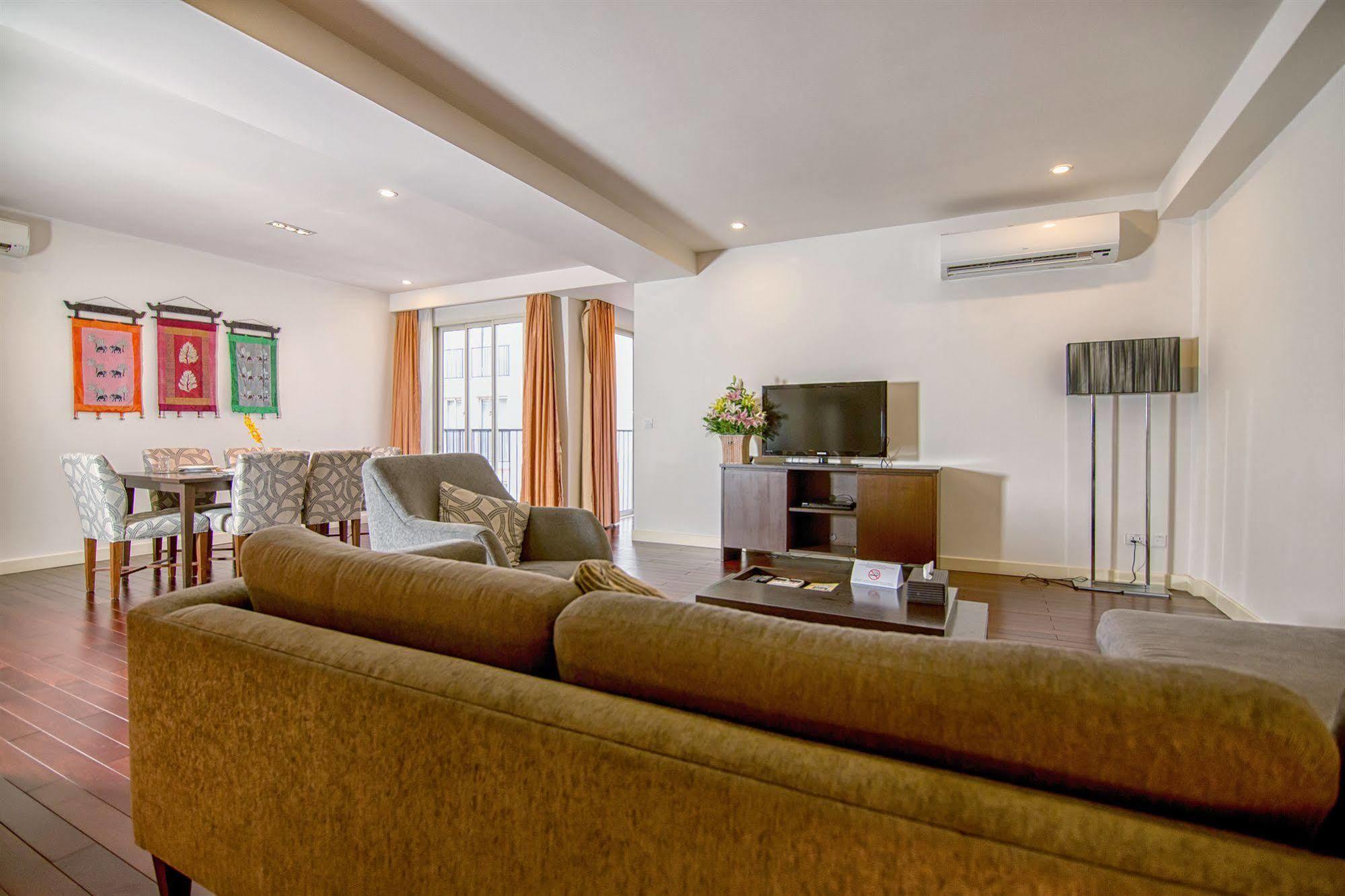 Central Mansions Serviced Apartments Phnom Penh Bagian luar foto